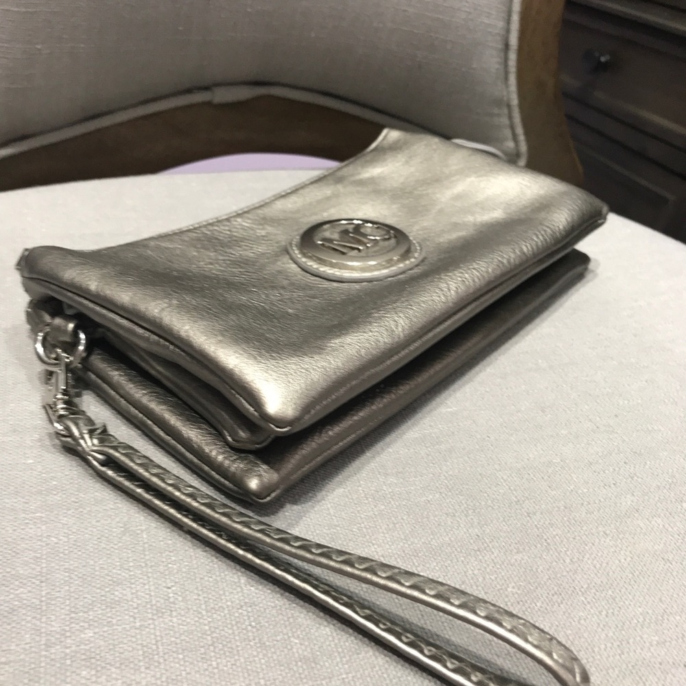 Guang tong wallet/clutch/wristlet - Picture 14 of 16